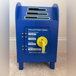 Melissa and Doug Wooden Mailbox Toy *Vintage / Discontinued